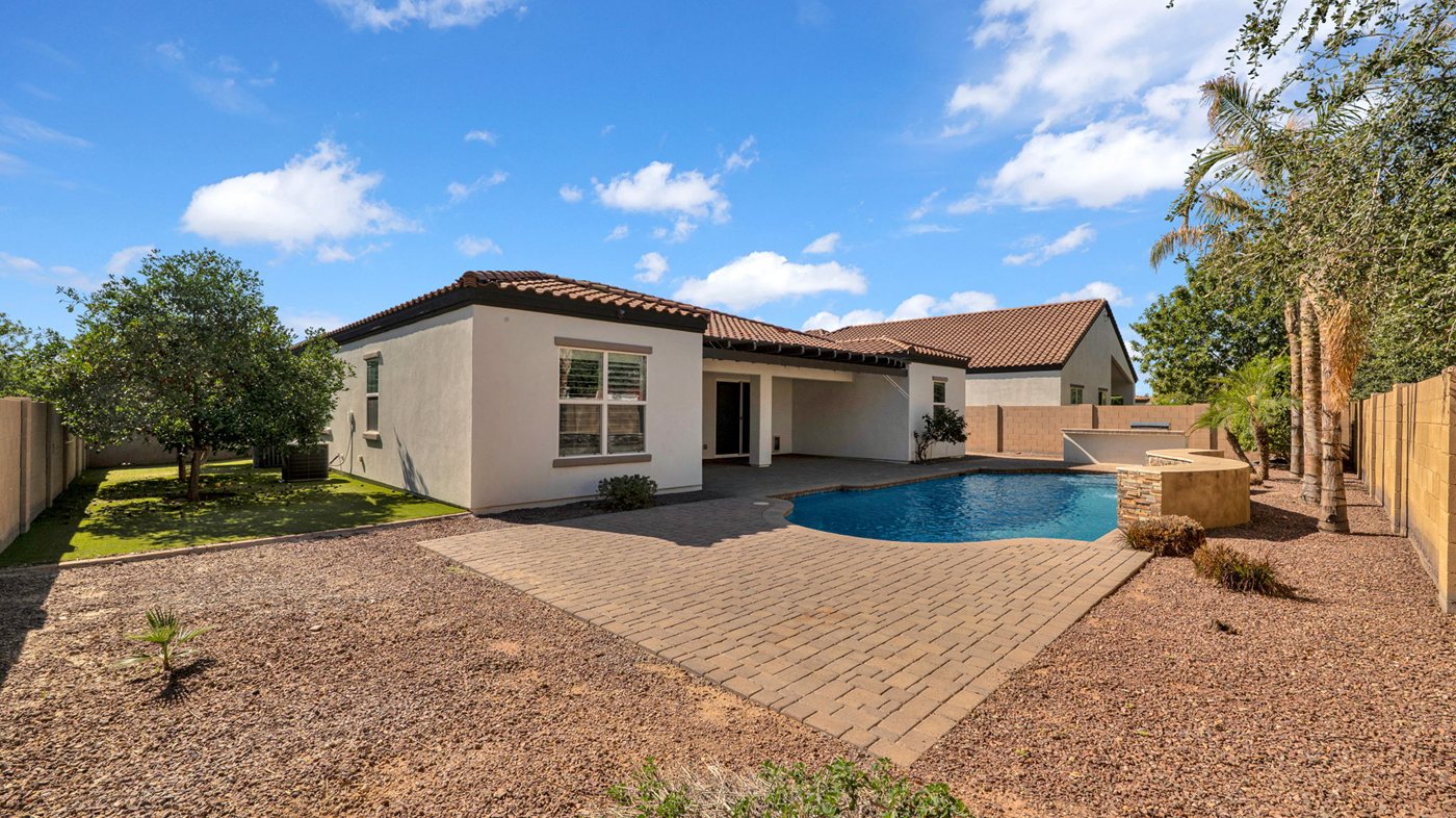70 web or mls P1276643