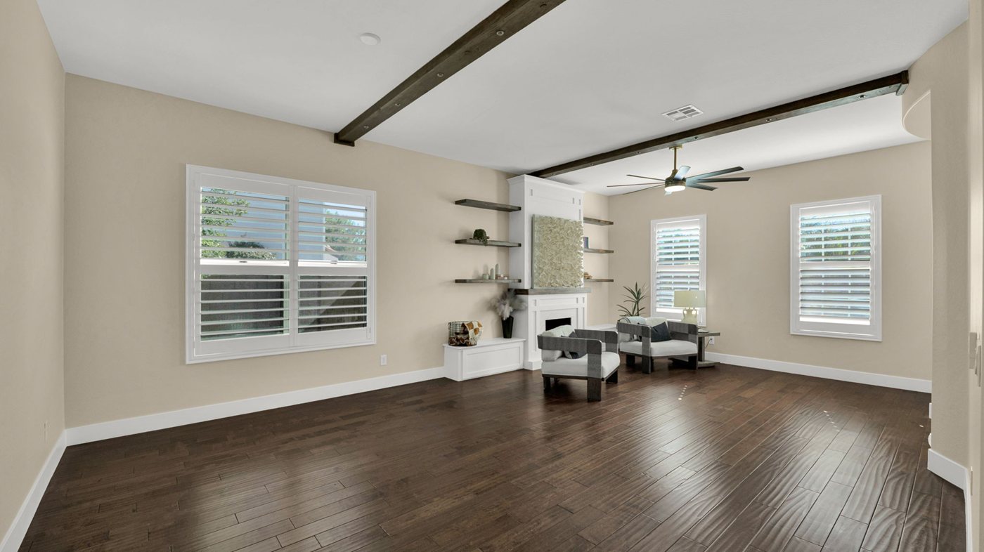 27 web or mls P1276358