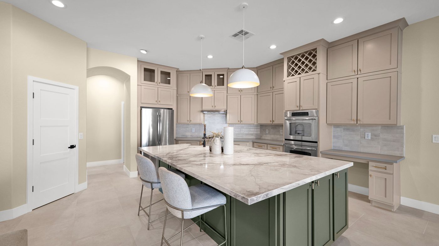 42 web or mls P1276484