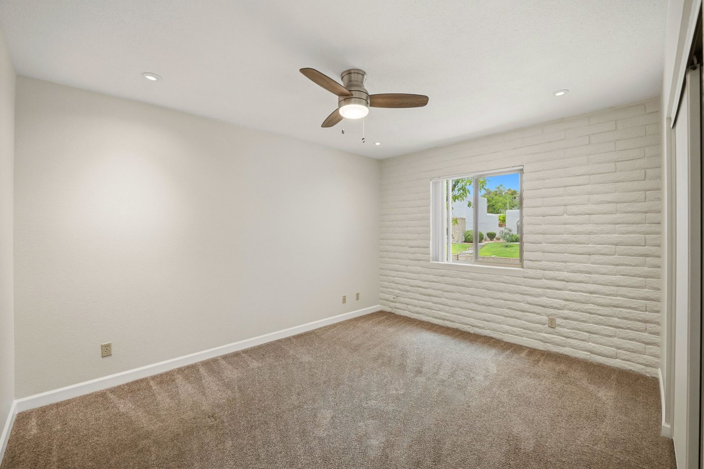 33 web or mls P1677736