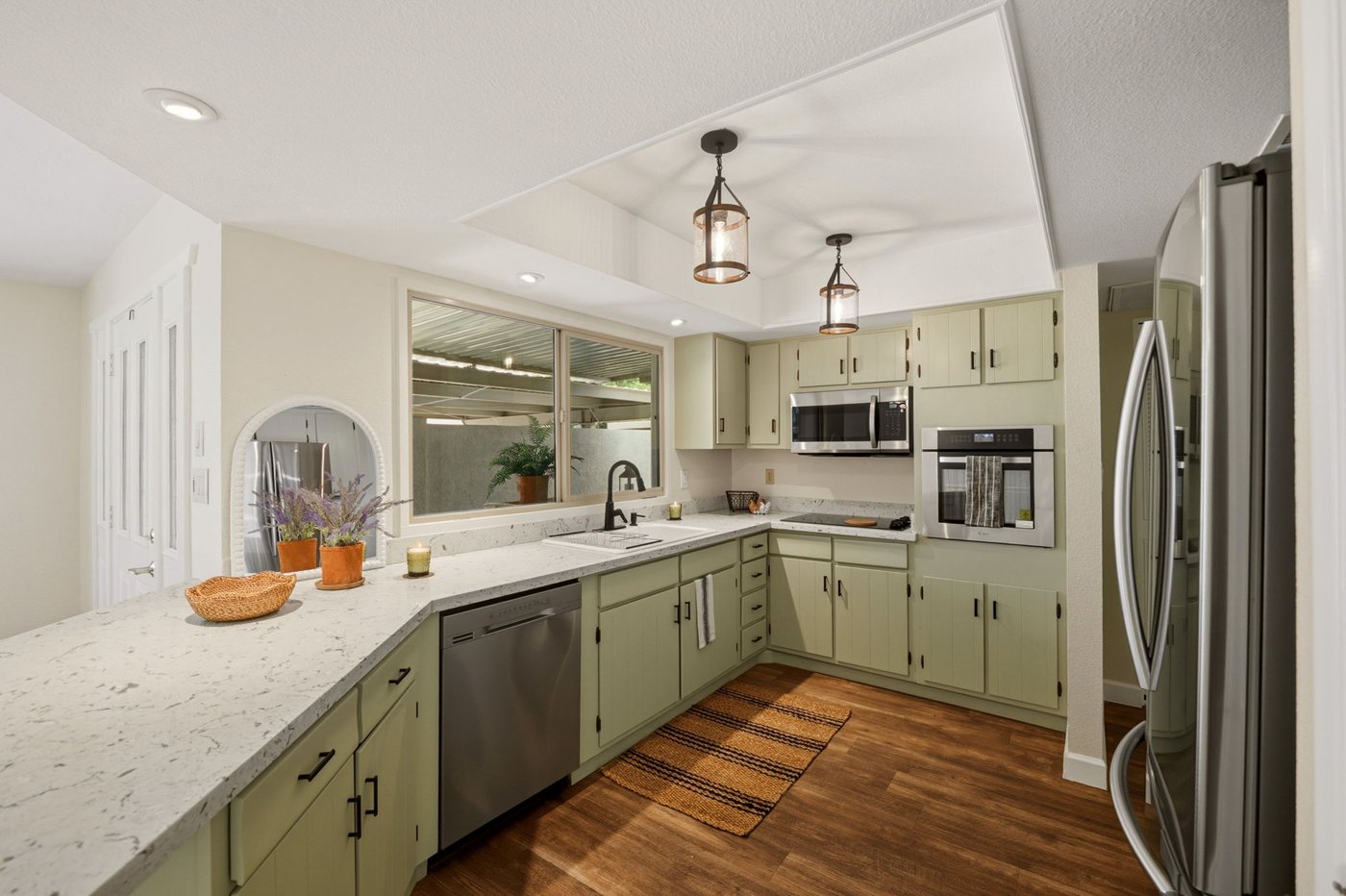 19 web or mls P1677862